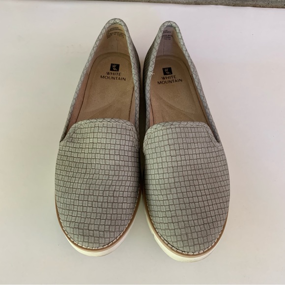 WHITE MOUNTAIN Women's Denny Grey Slip On Loafers Flats Size US 6 M - Picture 8 of 9